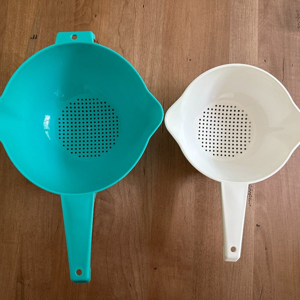 Tupperware Colander Set